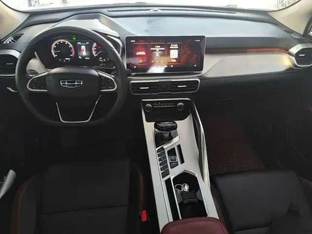 Geely Binyue — Фото автомобиля 9