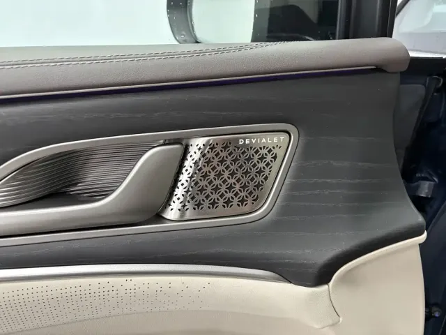 Denza Denza D9 2025 Model DM-i Smart Drive Edition 1020 AWD Flagship — Фото автомобиля 11