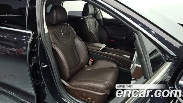 Hyundai Grandeur GN7 — Фото автомобиля 16