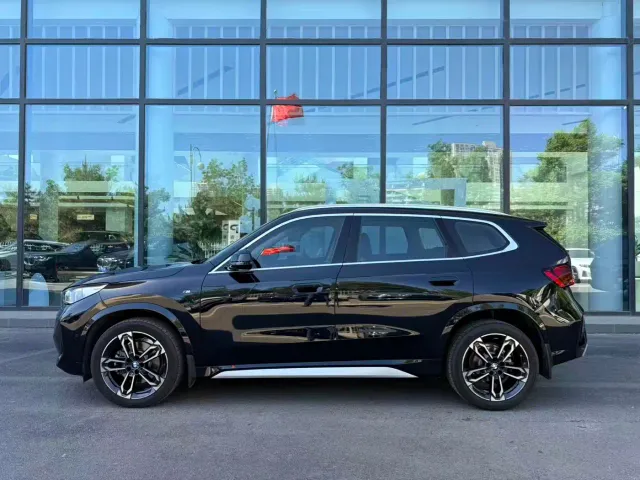 BMW X1 — Фото автомобиля 3