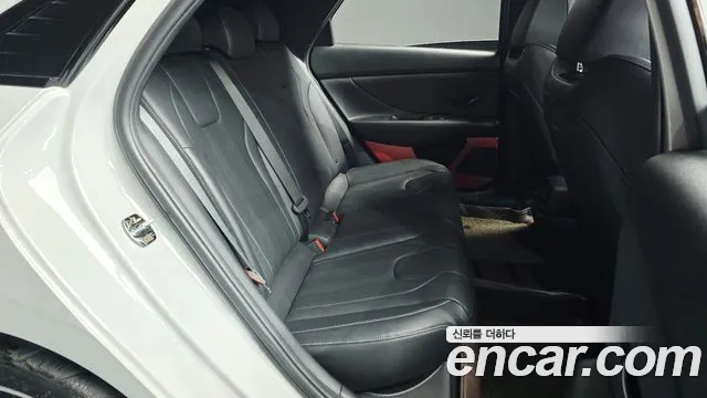 Hyundai Avante CN7 — Фото автомобиля 11