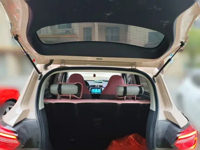 Leapmotor T03 — Фото автомобиля 15
