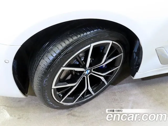 BMW 5 Series G30 — Фото автомобиля 20