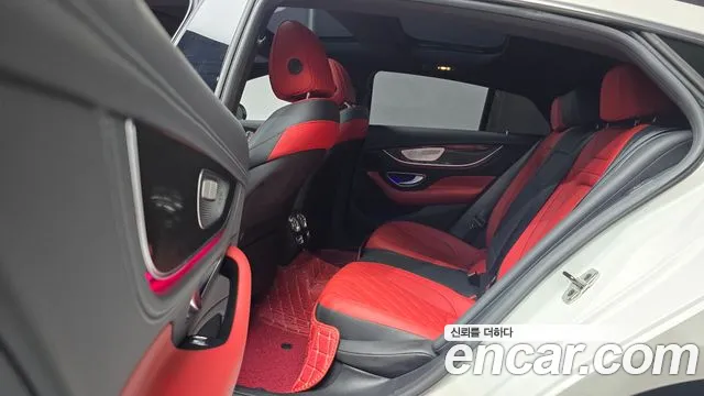 Mercedes-Benz AMG GT 4 двери 43 4MATIC+ Dynamic — Фото автомобиля 12