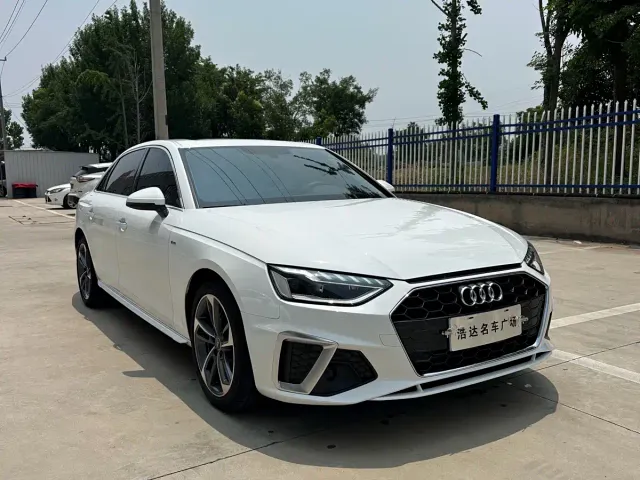 Audi A4L — Фото автомобиля 3
