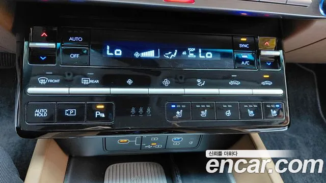 Hyundai Grandeur Grandeur (GN7) 2.5 Бензин 2WD — Фото автомобиля 4