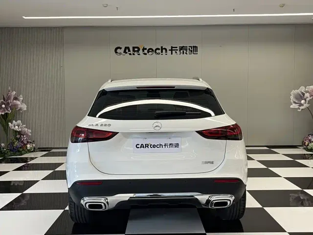 Mercedes-Benz GLA-Class — Фото автомобиля 6