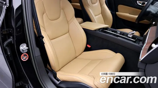 Volvo V60 Cross Country 2nd Gen — Фото автомобиля 11