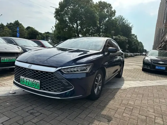 Фотография автомобиля — BYD Qin PLUS