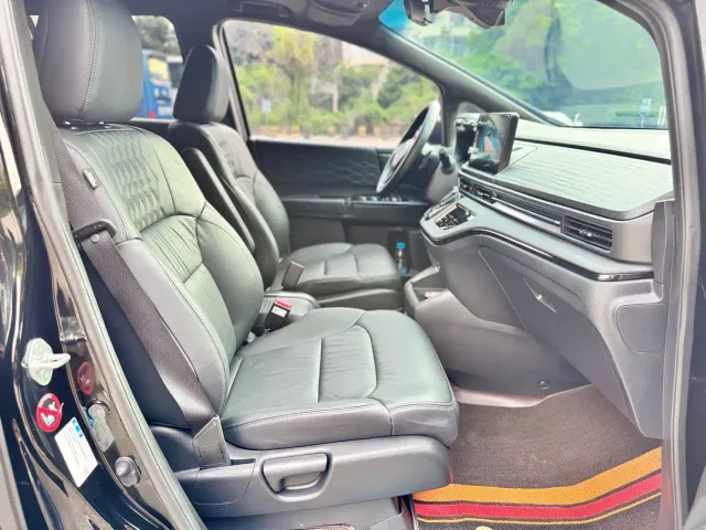 Honda Elysion — Фото автомобиля 23
