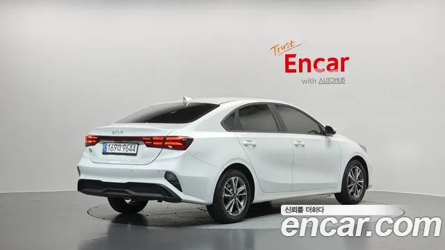 Kia K3 Generation 2 — Фото автомобиля 2