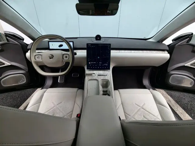 Nio ET7 — Фото автомобиля 8