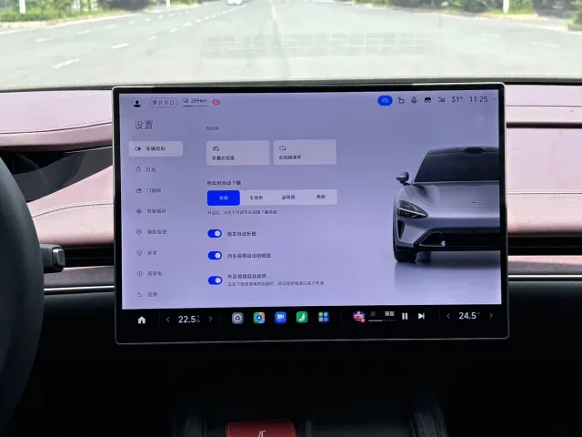 Xiaomi SU7 — Фото автомобиля 14