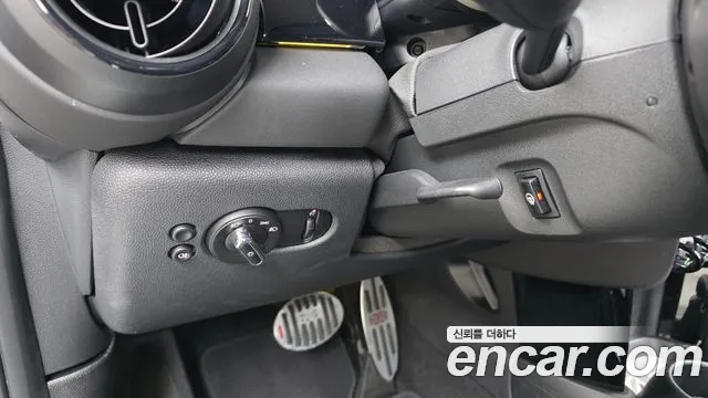 MINI Cooper — Фото автомобиля 25