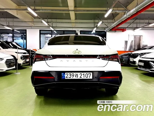 Hyundai Avante — Фото автомобиля 4
