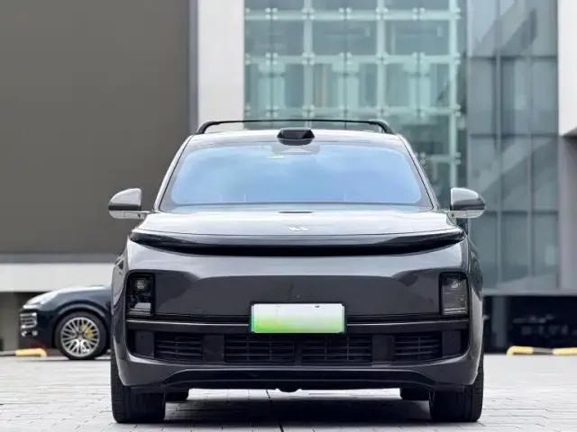 Li Auto L9 — Фото автомобиля 2