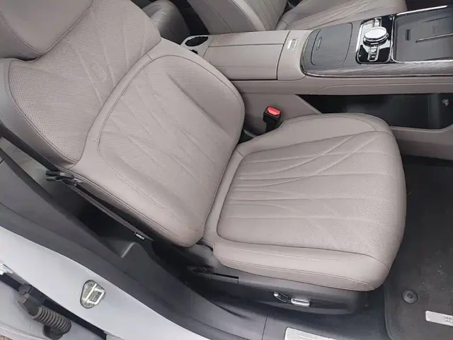 Geely Galaxy Xingyao 8 — Фото автомобиля 24