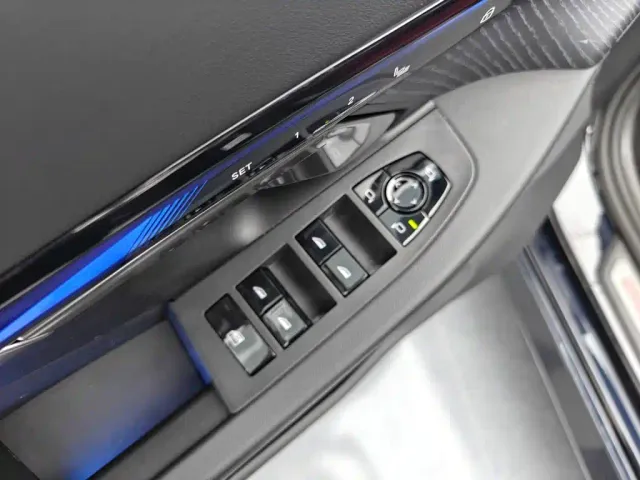 BMW 5 Series — Фото автомобиля 22