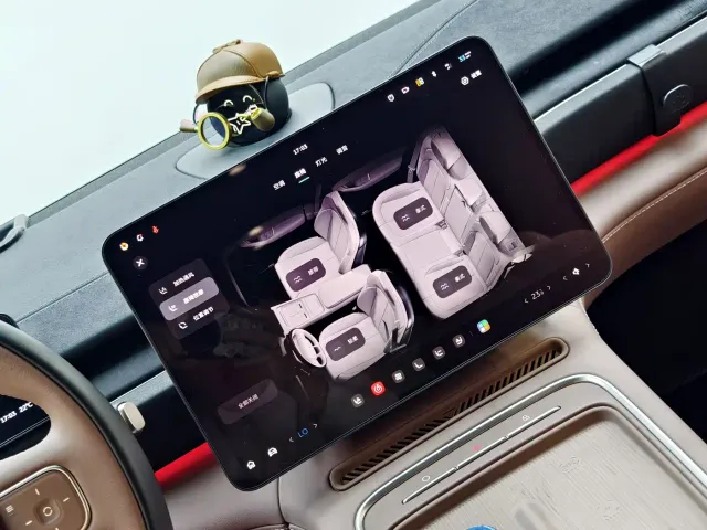 Nio EC6 — Фото автомобиля 15