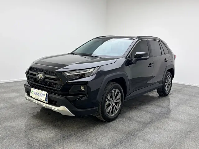 Фотография автомобиля — Toyota RAV4