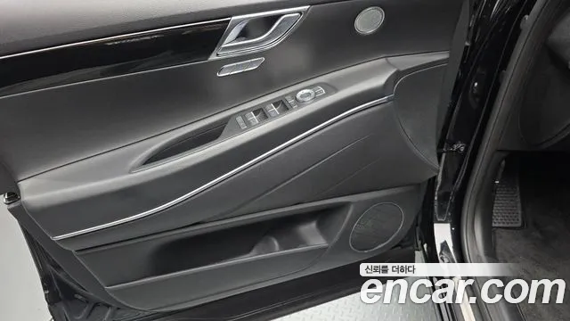 Genesis GV80 — Фото автомобиля 13