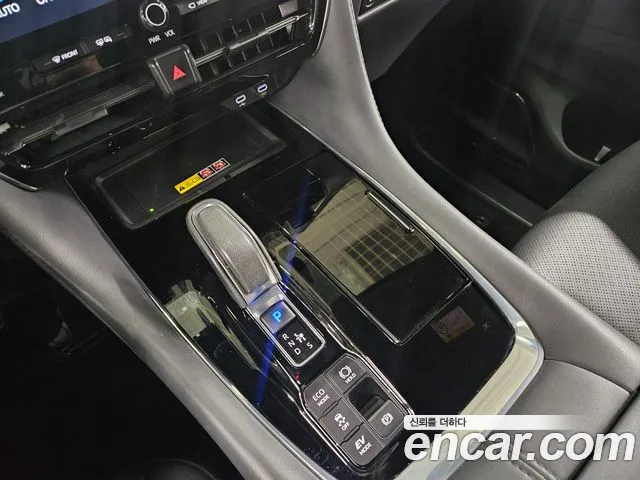 Toyota Alphard Generation 4 — Фото автомобиля 10