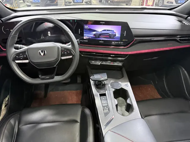 Changan X5 Plus — Фото автомобиля 12