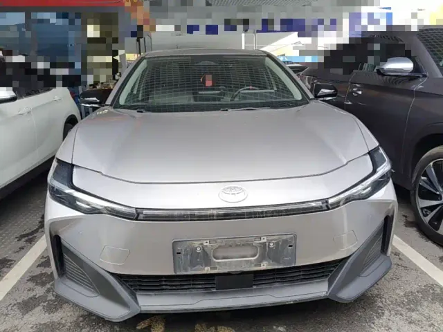 Toyota bZ3 — Фото автомобиля 2