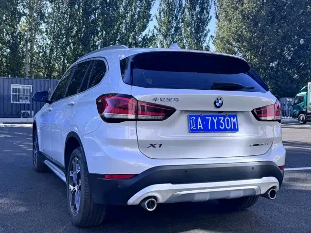 BMW X1 — Фото автомобиля 5