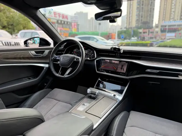 Audi Audi A6L 2023 Facelift 45 TFSI Premium Dynamic — Фото автомобиля 22