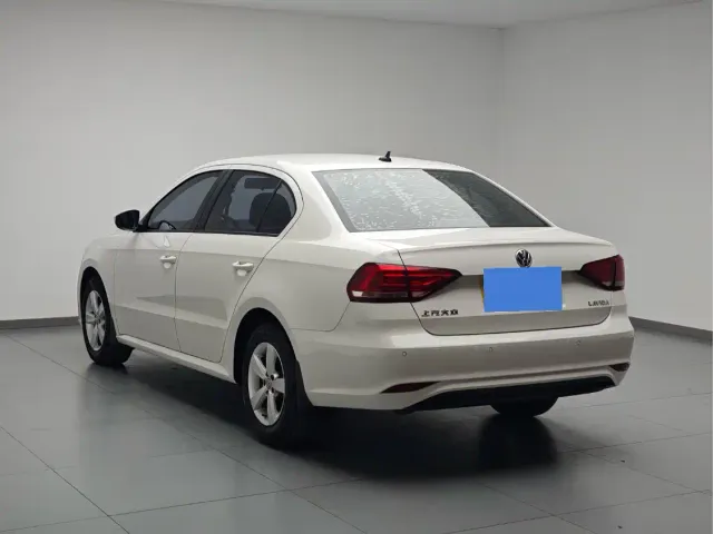 Volkswagen Lavida — Фото автомобиля 6