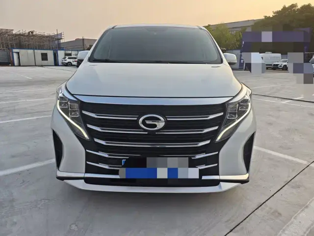GAC Trumpchi M8 — Фото автомобиля 16