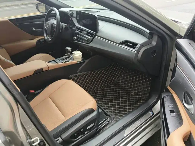 Lexus ES — Фото автомобиля 13