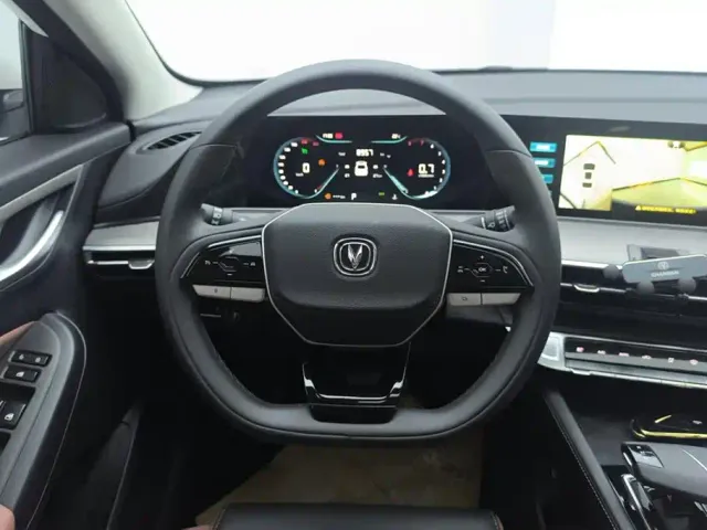 Changan Eado — Фото автомобиля 15