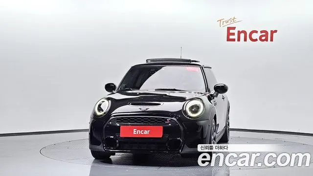 Mini Cooper — Фото автомобиля 3