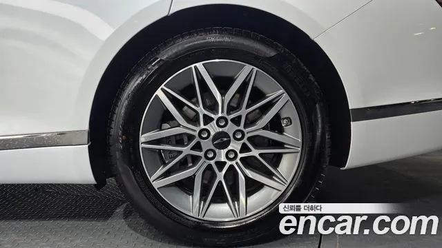 Genesis G80 RG3 — Фото автомобиля 6
