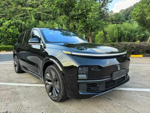Li Auto L9 — Фото автомобиля 3
