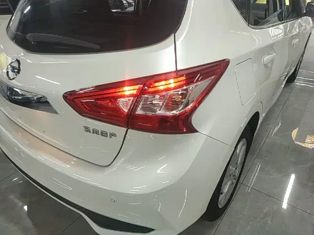 Nissan Tiida 2021 1.6L CVT Cool Edition — Фото автомобиля 7