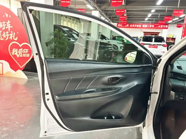 Toyota Vios — Фото автомобиля 14