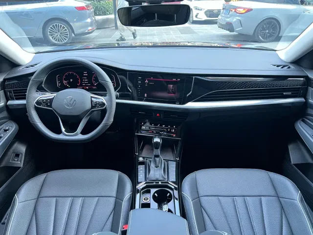 Volkswagen Passat — Фото автомобиля 5