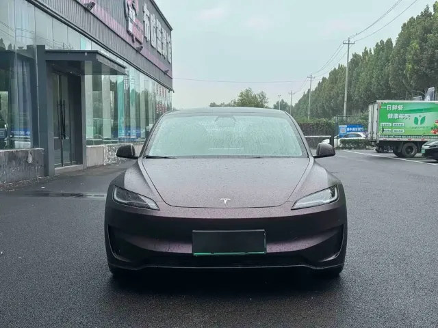 Tesla Model 3 2025 Long Range All-Wheel Drive — Фото автомобиля 2