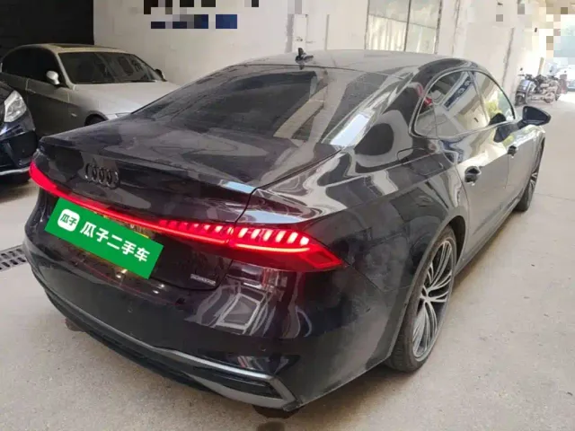 Audi A7L — Фото автомобиля 6