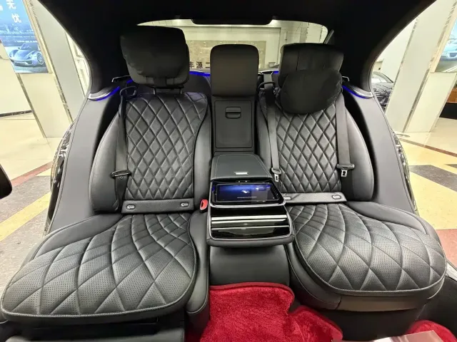 Mercedes-Benz S-Class — Фото автомобиля 11