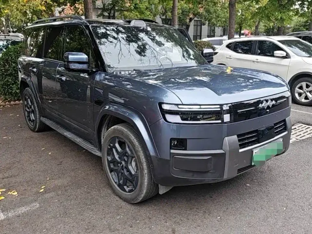 Fang Cheng Bao Titanium 7 2025 AWD Base Model — Фото автомобиля 3