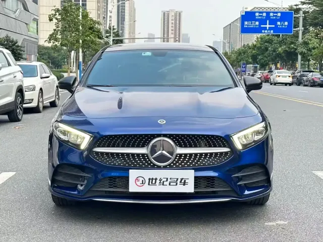 Фотография автомобиля — Mercedes-Benz A-Class