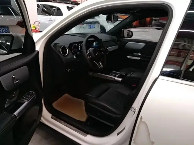 Mercedes-Benz GLB-Class — Фото автомобиля 11