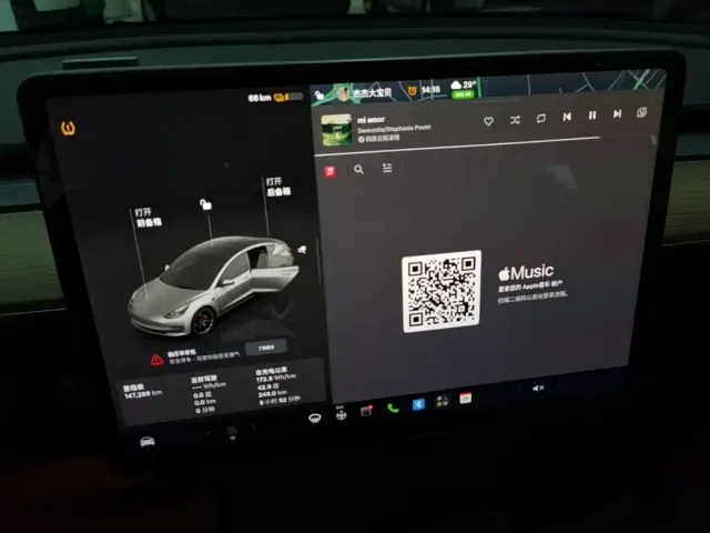 Tesla Model 3 — Фото автомобиля 12
