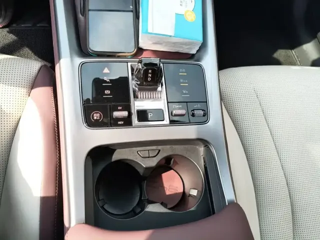 BYD Seal 07 DM-i 2025 Model DM-i 1.5L 125km Luxury — Фото автомобиля 10