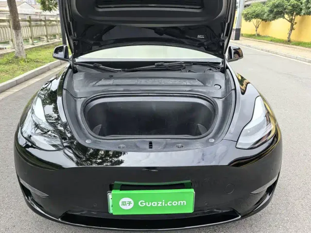 Tesla Model Y 2022 Long Range AWD — Фото автомобиля 8