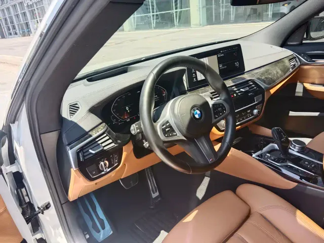 BMW 6 Series Gran Turismo — Фото автомобиля 12